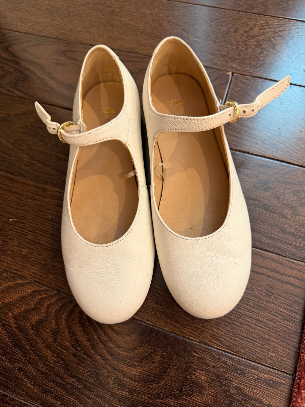 Zara Cream white Mary Jane Flats with Ankle Strap Zara size 3.5